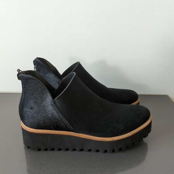 All Black Booties Fur Shootie Tread Ankle Women's Size 9 EU 40 Black NWOT - Picture 3 of 12